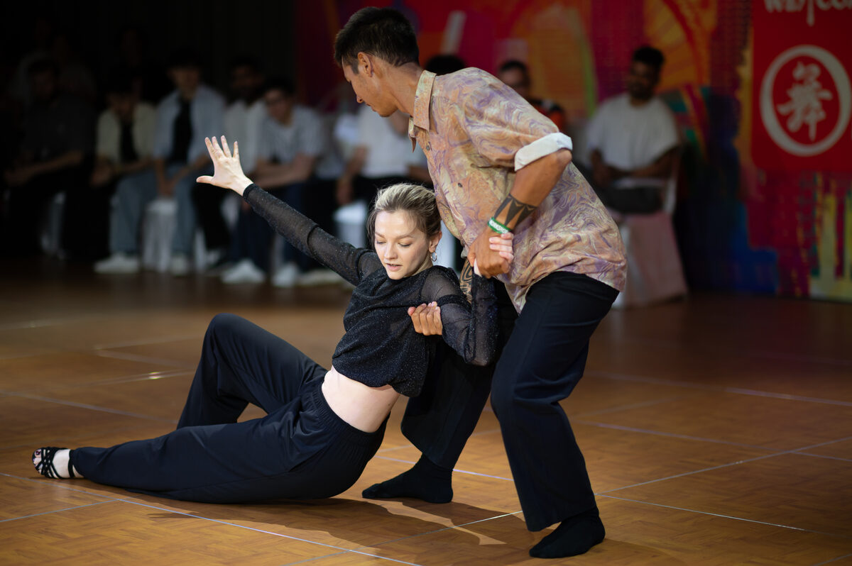 Jean-Nicolas en compétition de West Coast Swing